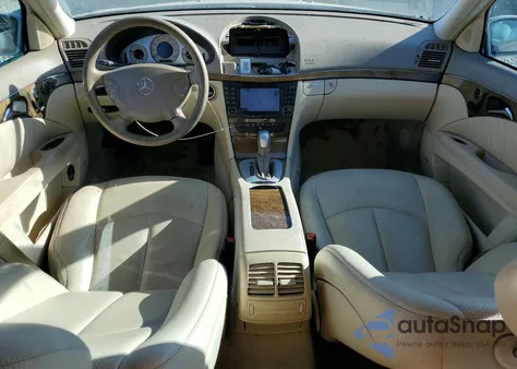 2005 Mercedes-Benz E 320 z USA, uszkodzony, nr VIN WDBUF65JX5A700063